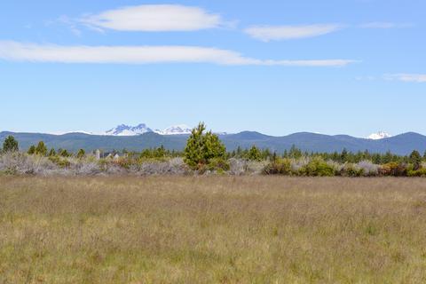 18620 Macalpine Loop, Bend, OR 97702 photo 2