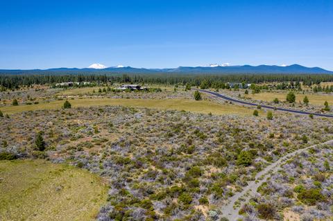 18640 Macalpine Loop, Bend, OR 97702 photo 2