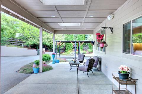 100 Springbrook Dr, Grants Pass, OR 97527 photo 4
