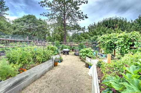100 Springbrook Dr, Grants Pass, OR 97527 photo 46