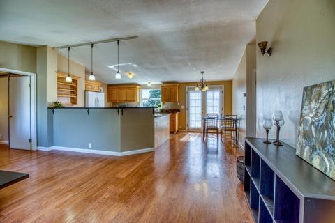 24950 Deer Ln, Bend, OR 97701 photo 2