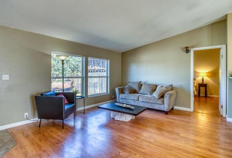 24950 Deer Ln, Bend, OR 97701 photo 4