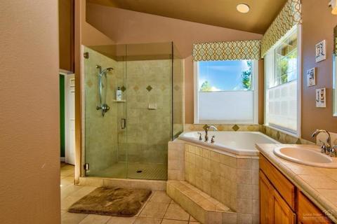 23200 Rickard Rd, Bend, OR 97702 photo 16