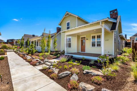 2747 NW High Lakes Loop, Bend, OR 97703 photo 2