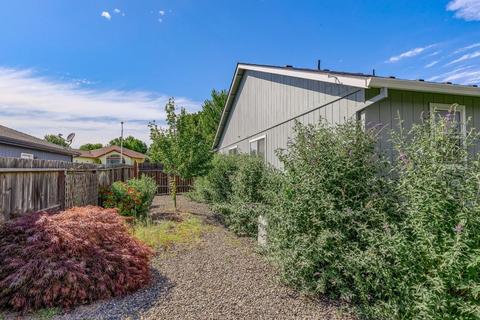 534 Westminster Dr, Eagle Point, OR 97524 photo 6