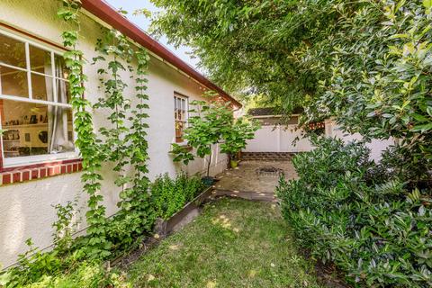 204 Maxwell Pl, Central Point, OR 97502 photo 11
