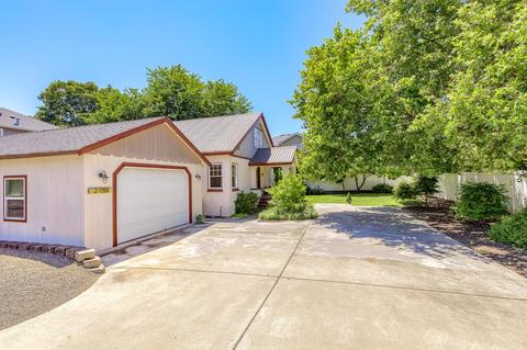 204 Maxwell Pl, Central Point, OR 97502 photo 6