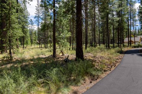 56214 Sable Rock Loop, Bend, OR 97707 photo 5