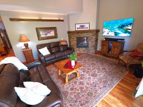 1121 E Timber Pine Dr, Sisters, OR 97759 photo 6