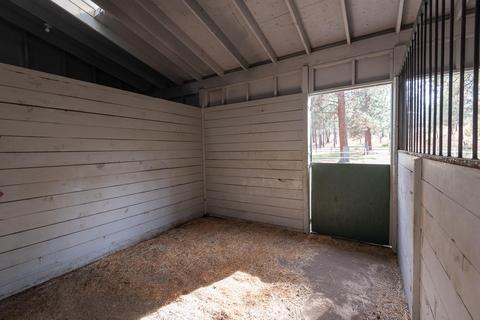 60210 Ridgeview Dr E, Bend, OR 97702 photo 34