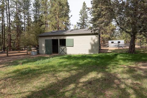 60210 Ridgeview Dr E, Bend, OR 97702 photo 38
