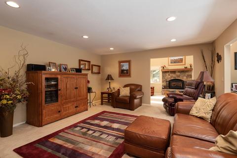 60210 Ridgeview Dr E, Bend, OR 97702 photo 9