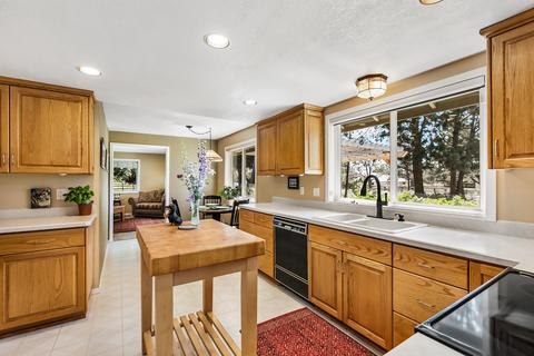 21585 Dale Rd, Bend, OR 97701 photo 5