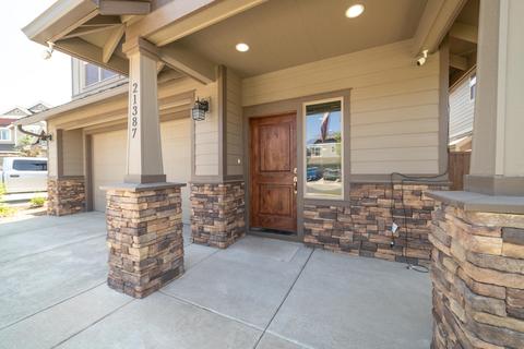 21387 NE Nolan Ct, Bend, OR 97701 photo 2