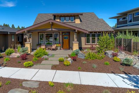 1751 NW Fields St, Bend, OR 97703 photo 2