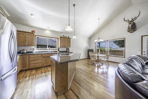 168 Keystone Way, Eagle Point, OR 97524 photo 5