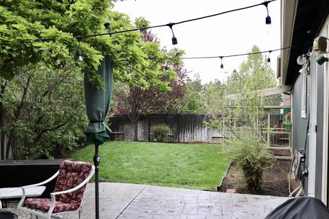 263 SE Amanda Ct, Bend, OR 97702 photo 30