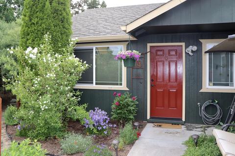 263 SE Amanda Ct, Bend, OR 97702 photo 4