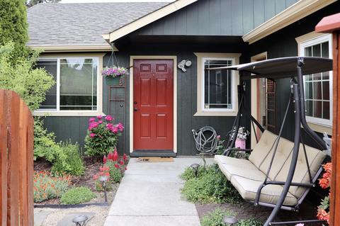 263 SE Amanda Ct, Bend, OR 97702 photo 3