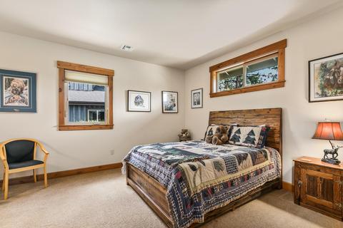 60429 Snapshot Loop, Bend, OR 97702 photo 24