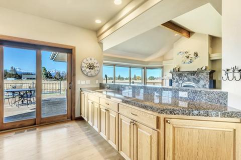 64840 Simon Rd, Bend, OR 97703 photo 9
