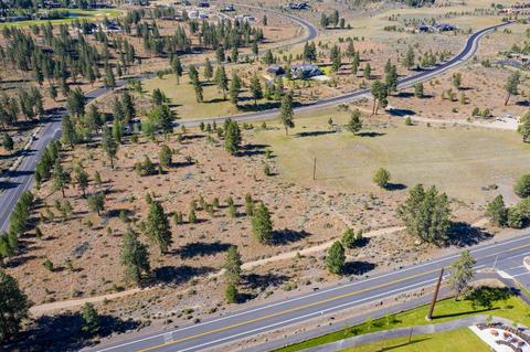 19190 Macalpine Loop, Bend, OR 97702 photo 4