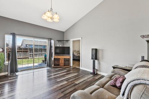 280 E Ridgeview Dr, Culver, OR 97734 photo 2