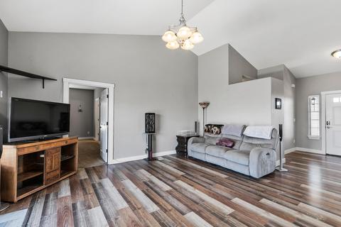 280 E Ridgeview Dr, Culver, OR 97734 photo 3