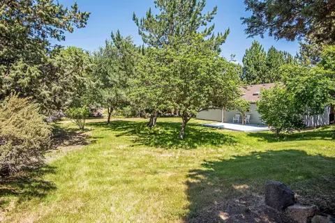 62837 Cephus Ct, Bend, OR 97701 photo 14