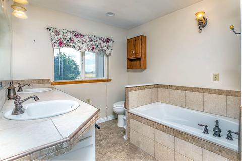 18809 Hill Rd, Merrill, OR 97633 photo 16