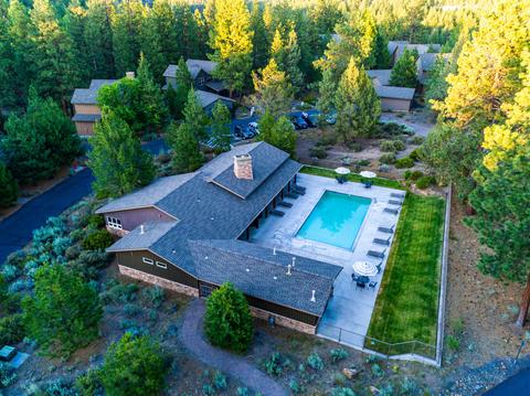 61357 Wild Rapids Dr, Bend, OR 97702 photo 2