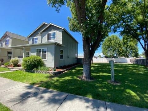 367 Brookhaven Dr, Central Point, OR 97502 photo 3