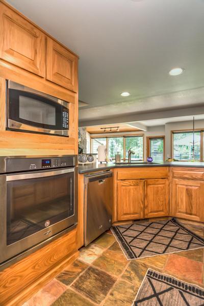 17691 Bittern Ln, Sunriver, OR 97707 photo 11