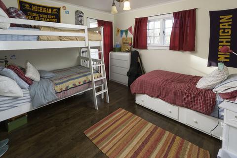 1017 NW Harmon Blvd, Bend, OR 97703 photo 13