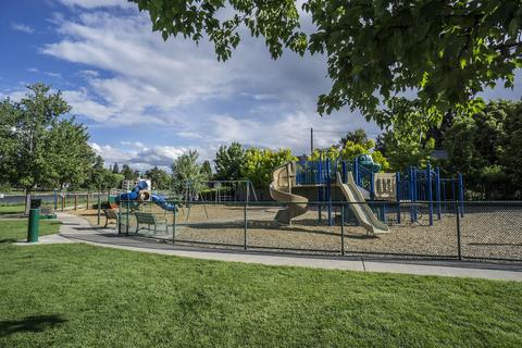 1017 NW Harmon Blvd, Bend, OR 97703 photo 18