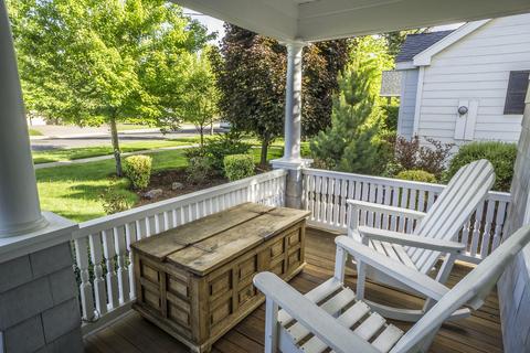 1017 NW Harmon Blvd, Bend, OR 97703 photo 2