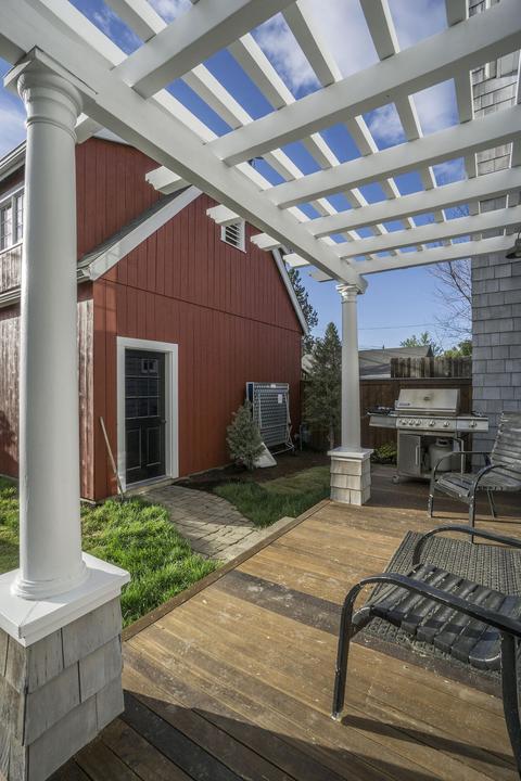 1017 NW Harmon Blvd, Bend, OR 97703 photo 14