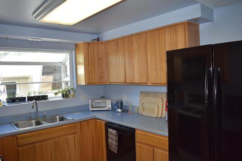 654 Laurel St, Eagle Point, OR 97524 photo 5