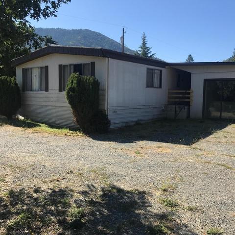 237 Walker Rd, Grants Pass, OR 97527 photo 1