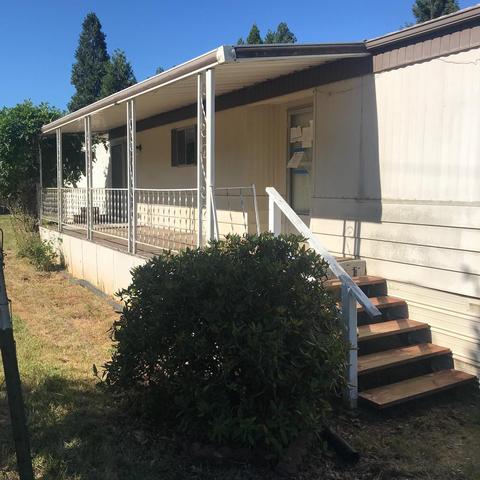 237 Walker Rd, Grants Pass, OR 97527 photo 2