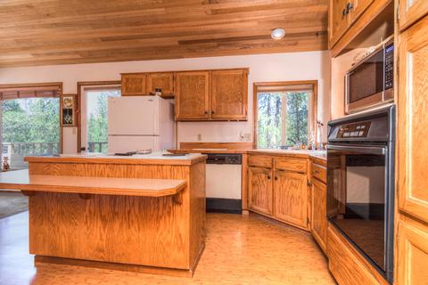 57575 White Elm Ln, Sunriver, OR 97707 photo 9
