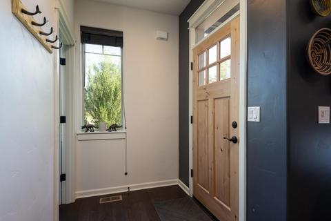 20864 Gateway Dr, Bend, OR 97702 photo 4