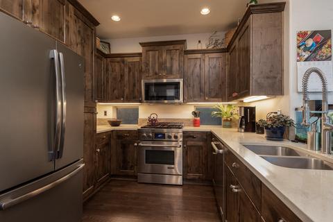 20864 Gateway Dr, Bend, OR 97702 photo 1