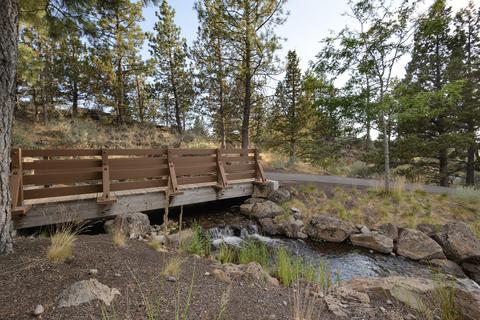 20864 Gateway Dr, Bend, OR 97702 photo 32