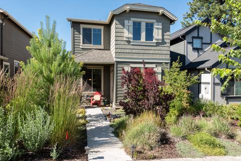 20864 Gateway Dr, Bend, OR 97702 photo 2