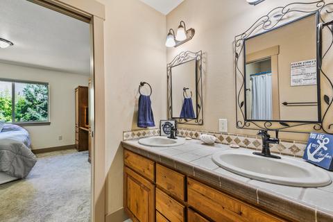 20859 Desert Stream Pl, Bend, OR 97702 photo 21