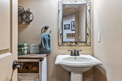 20859 Desert Stream Pl, Bend, OR 97702 photo 12