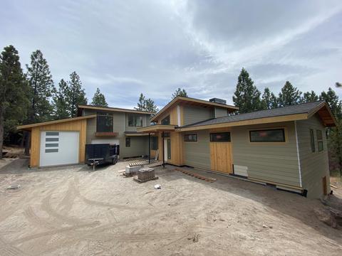 1183 NW Summit Dr, Bend, OR 97703 photo 1
