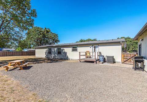 6856 Pinehurst St, Central Point, OR 97502 photo 28