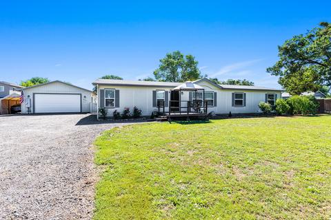 6856 Pinehurst St, Central Point, OR 97502 photo 3